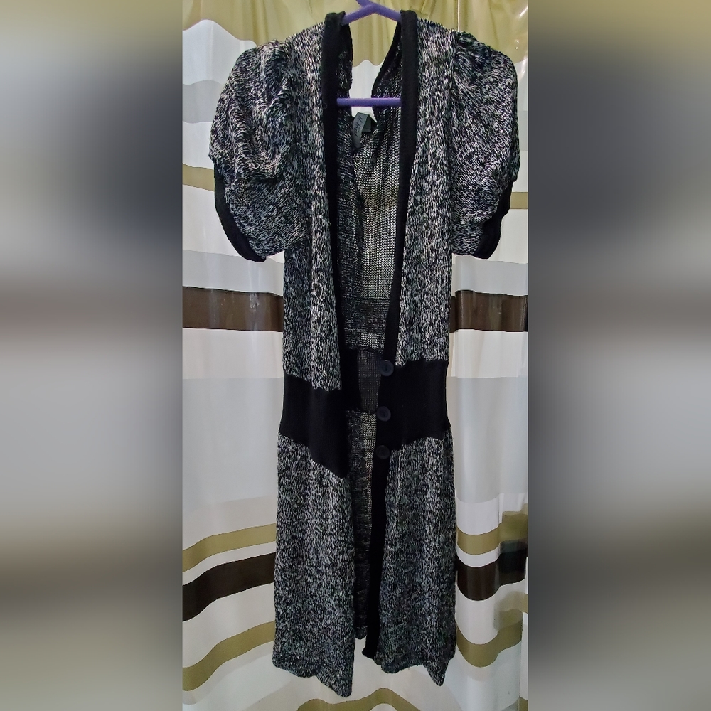 Grey/black short sleeve cardigan